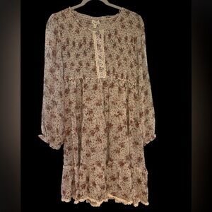 POL Cream and Floral Tiered Ruffled Crotchet Trim  Peasant Dress NWT